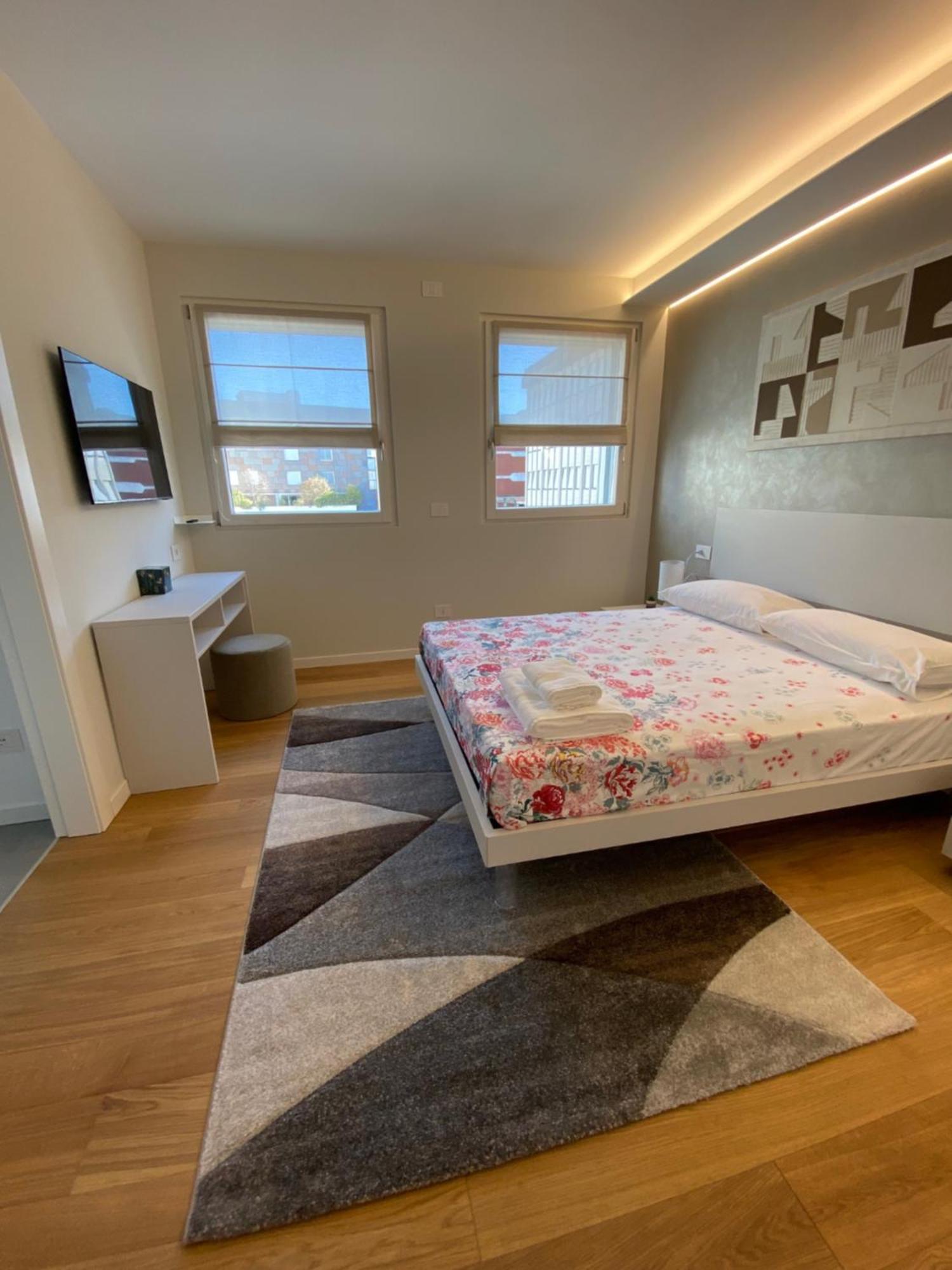 Apartament Hz+ Costantini Pordenone Zewnętrze zdjęcie